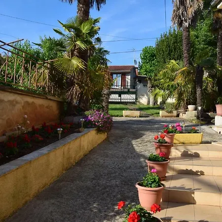 Apartment Uzila Family Mugeba